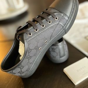 Brand new men gucci sneakers!!
